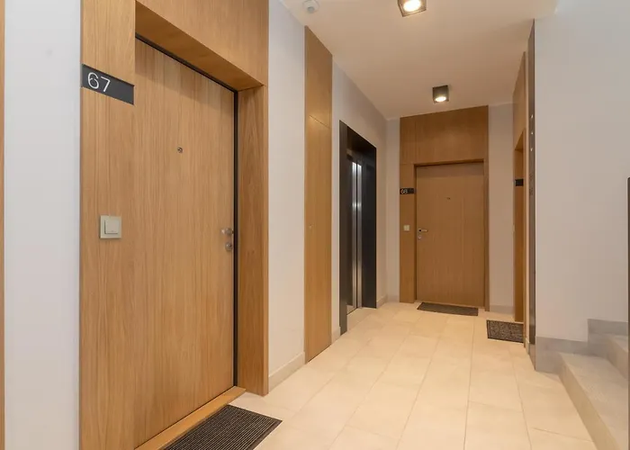 Warsaw Spire Stylish Apartament